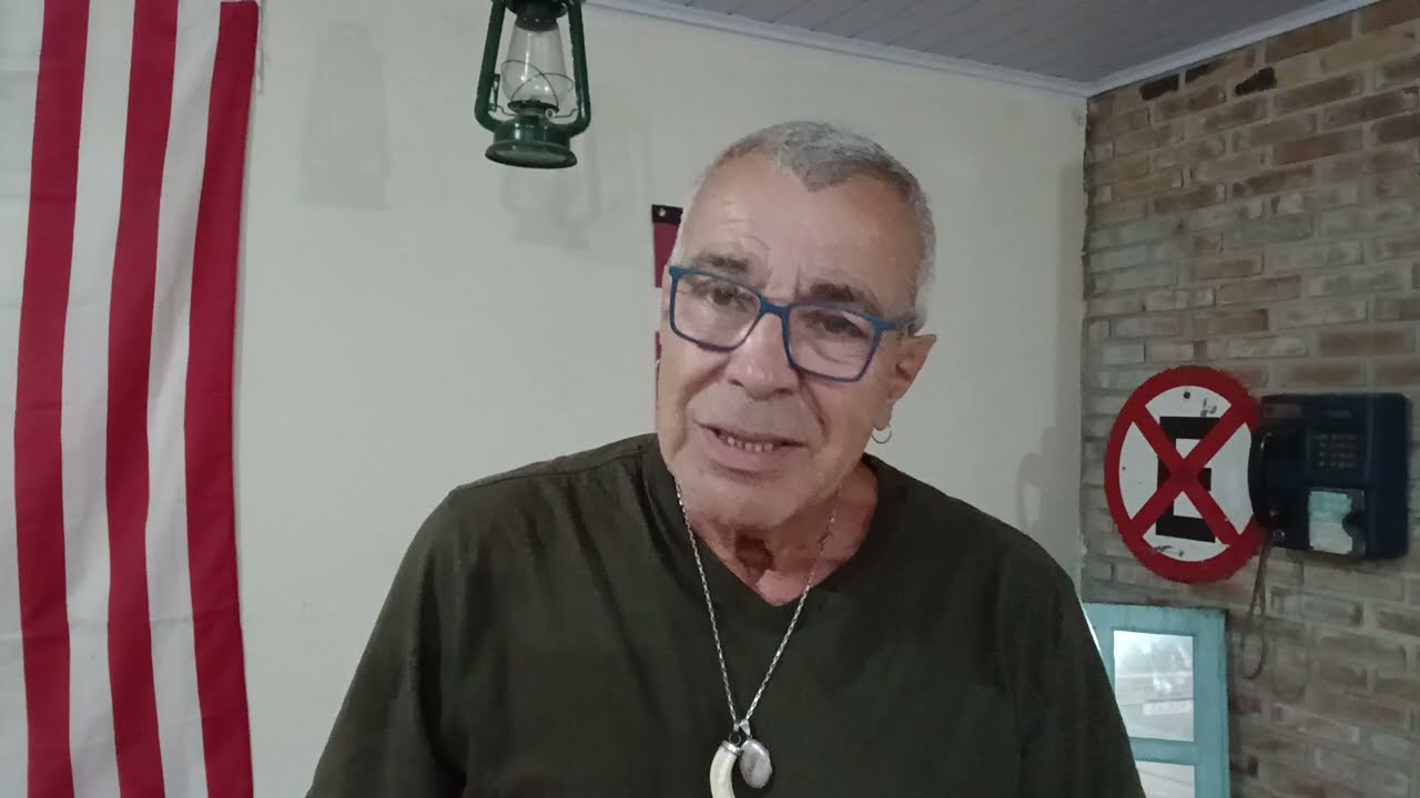 O Pequeno príncipe, a rosa e o geógrafo. 