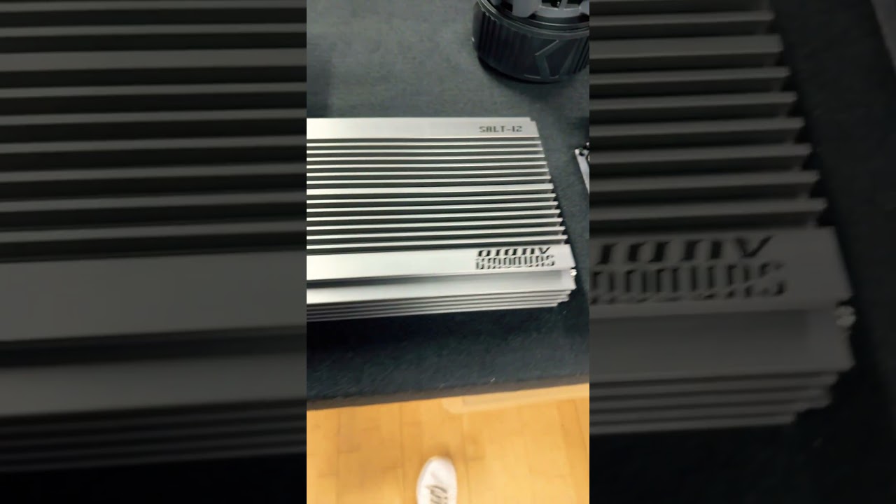 That Sundown Salt-12 looking good!!!!! #sundownaudio #amplifier #caraudio #armanscaraudio