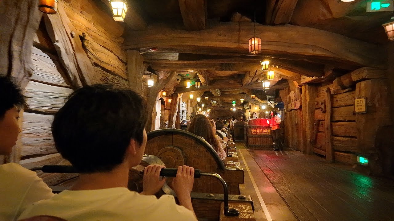 Shanghai Disney-Seven Dwarfs Mine Train