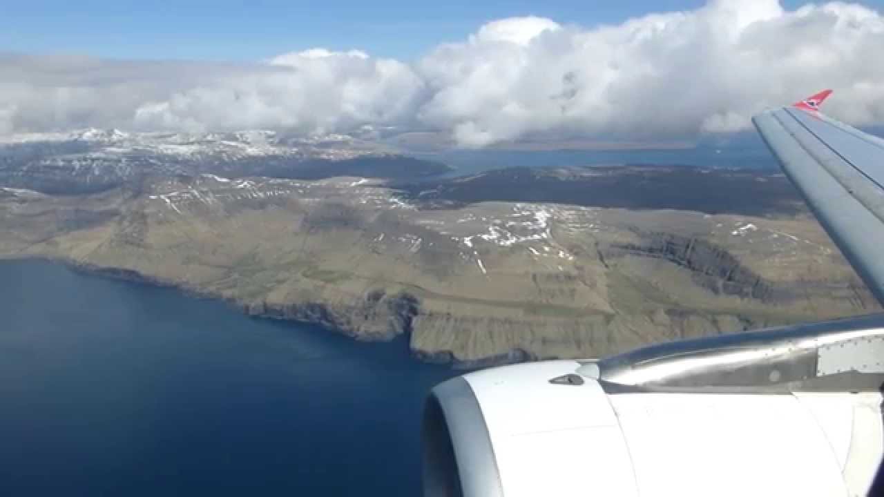 Landing at the Faroe Islands in an Atlantic Airways A319
