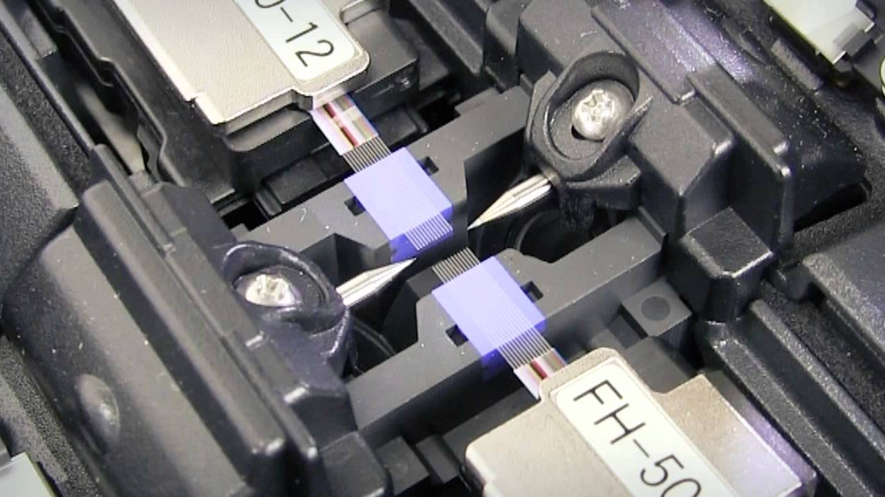 Fiber ribbon preparation for use in the 70R fusion splicer