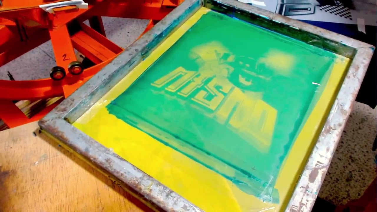 Lección 29. SERIGRAFIA PROFESIONAL DESDE CERO I  Proceso Encintado y Registro Cuatricomía
