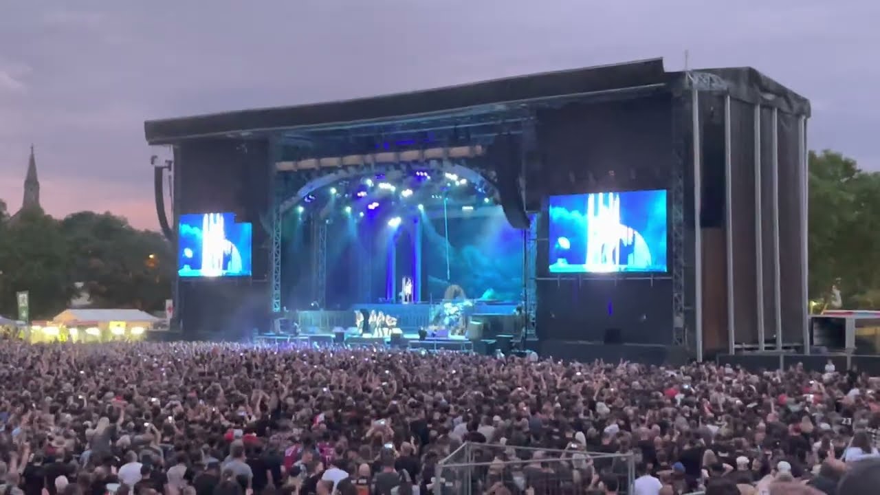 Iron Maiden - Hallowed Be Thy Name (live Canstatter Wassen - Stuttgart 09.07.2022)
