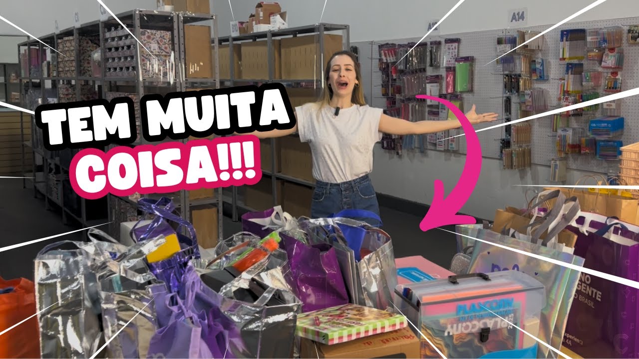 TODOS os PRESENTES que eu ganhei na Escolar!! | Bia Winston