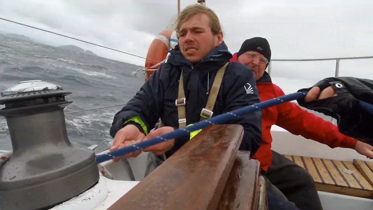 Wakacyjny rejs morski w zimowych warunkach - Norwegia i trudne żeglowanie
