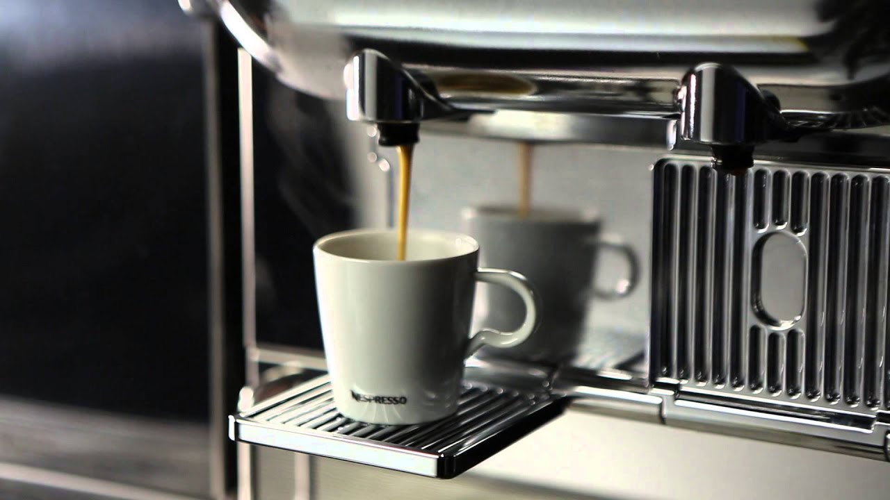 Máquina Aguila: Preparando o café