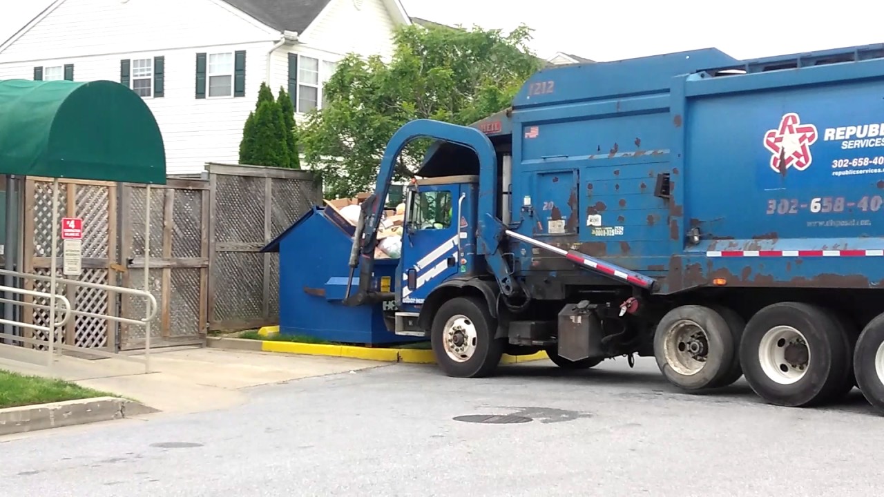 Republic services, ex BFI truck