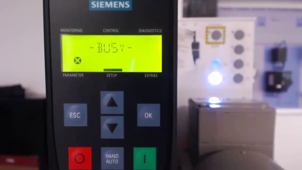 ¿Cómo configurar un variador de velocidad SINAMICS G120C?