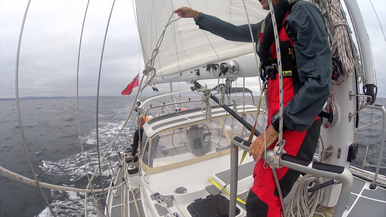 Rigging A Safe Sailboat Boom Preventer