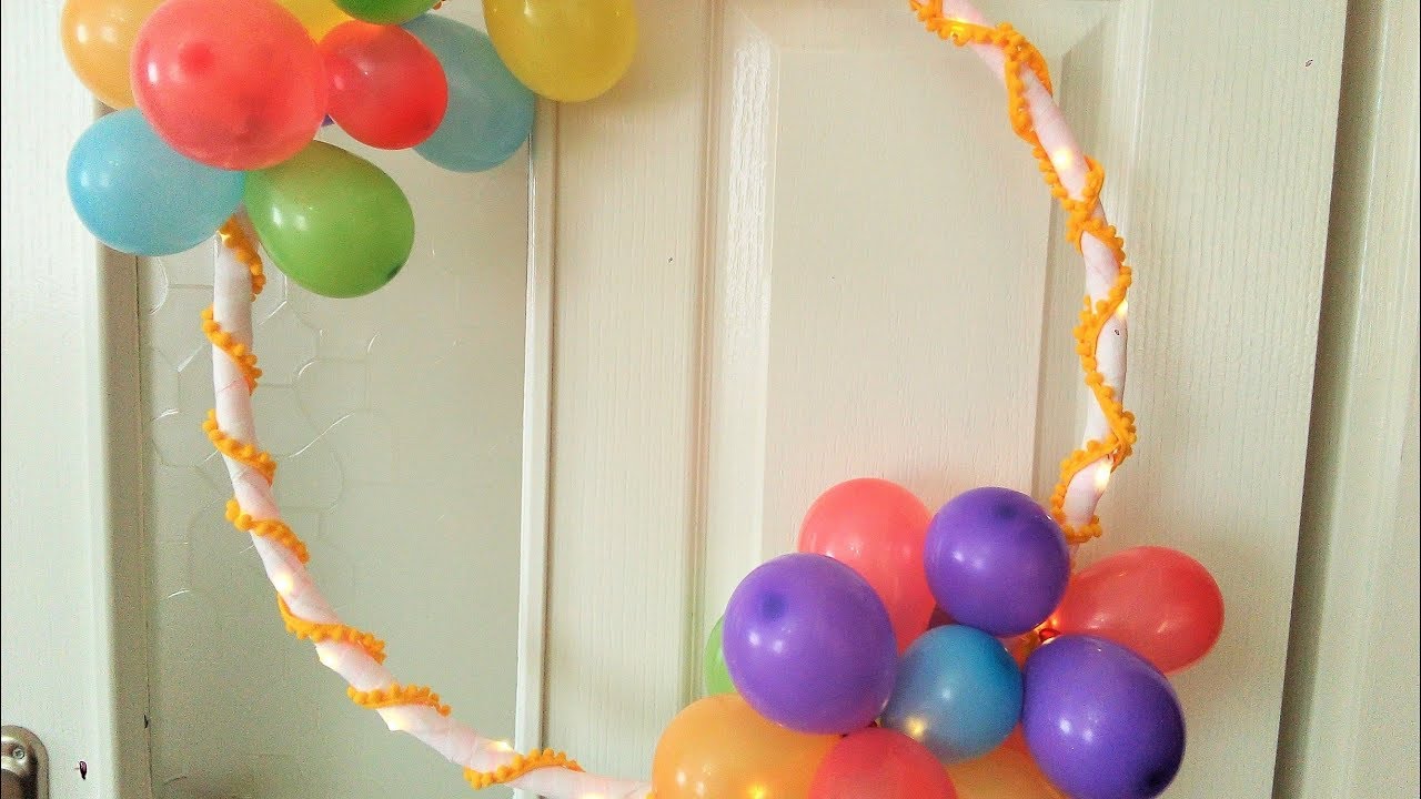 DIY balloon hula hoop wreath