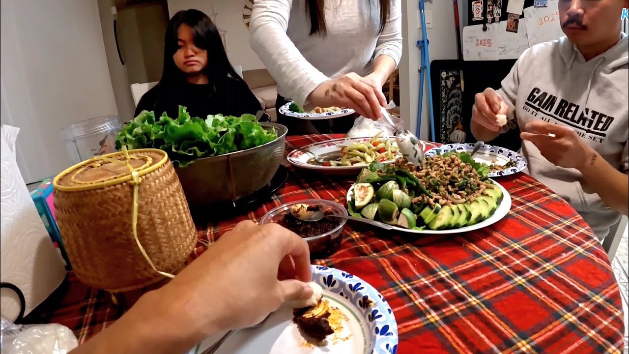 Visiting the home of Lao / Hmong family with Clothing business and eating dinner