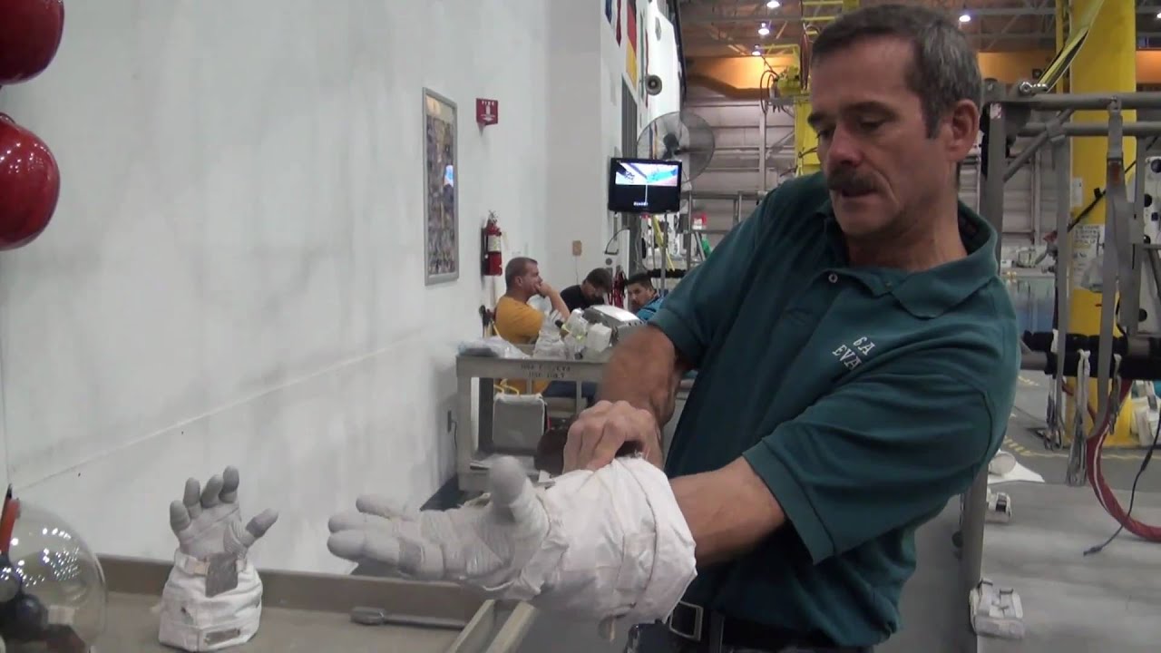 CSA Astronaut Chris Hadfield in the NBL - Part 1
