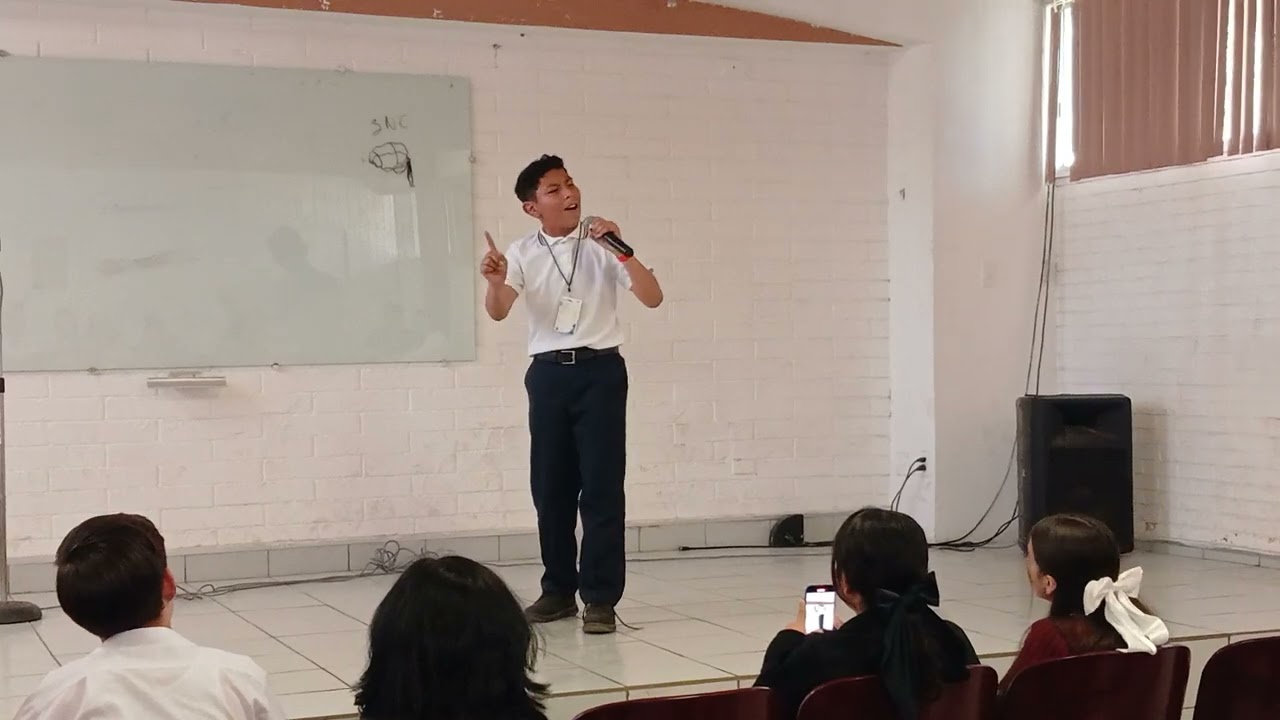 El triste de el compositor Roberto Cantoral García, que interprtaba el gran José José.
