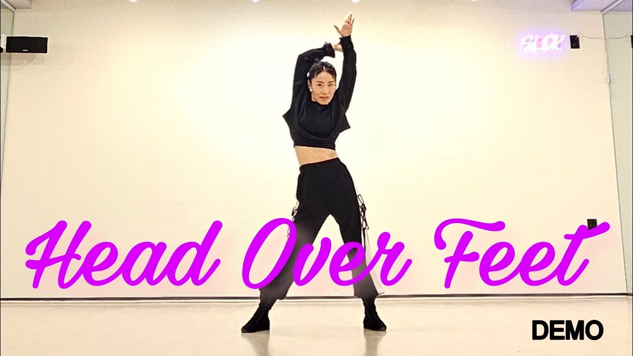 Head Over Feet Linedance by Sue (Demo)/사이드 힙범핑과 스윕이 음악과 잘 어우러지는 중급댄스 ~