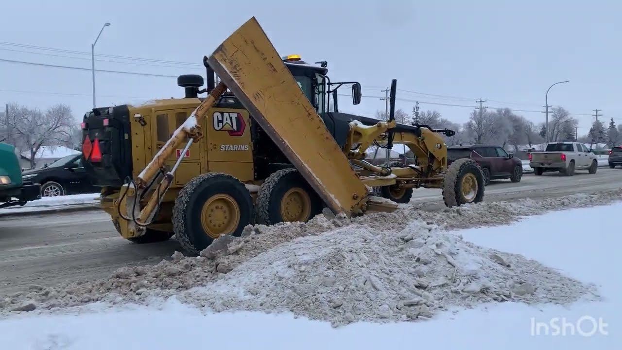 Snow clearing on a main route. Absolutely epic video!!!