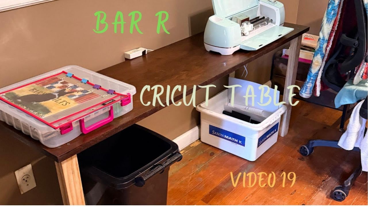 CRICUT TABLE VD 19