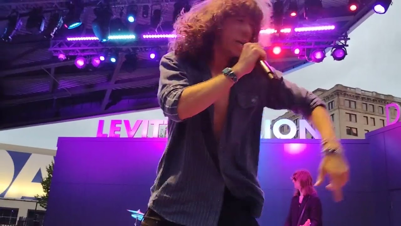 Ace Monroe= Vid 8= 7 31 25= Live At Levitt= Helter Skelter (Beatles cover)