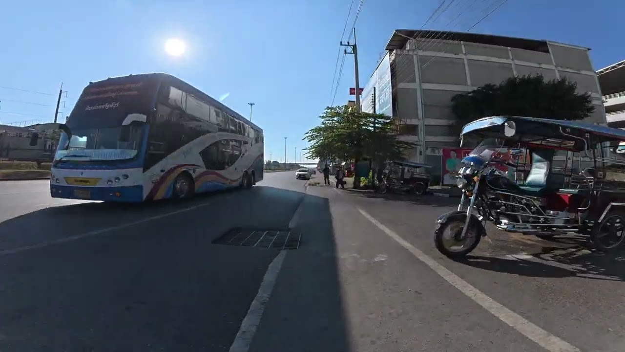 Nong Khai morning ride to work 🚴🏼‍♂️✌️😎