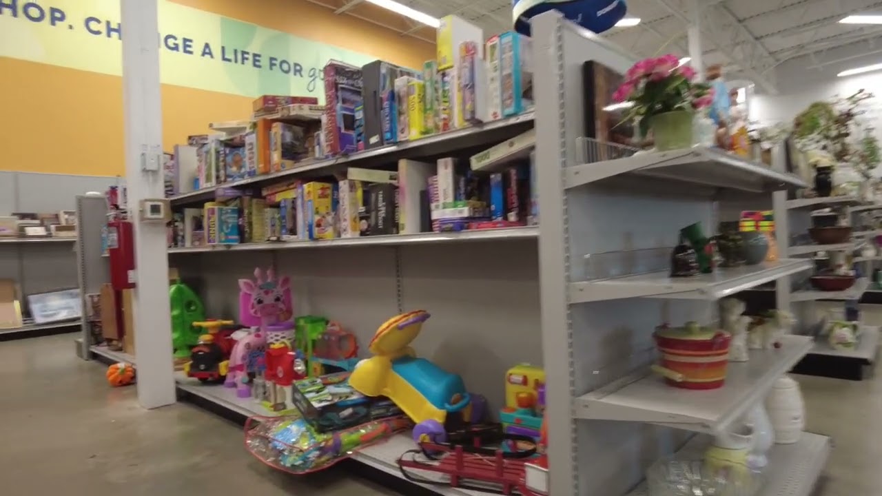 Thrifting at the Goodwill in Garfield Heights Ohio. BwanaBrown@KuwanBrown