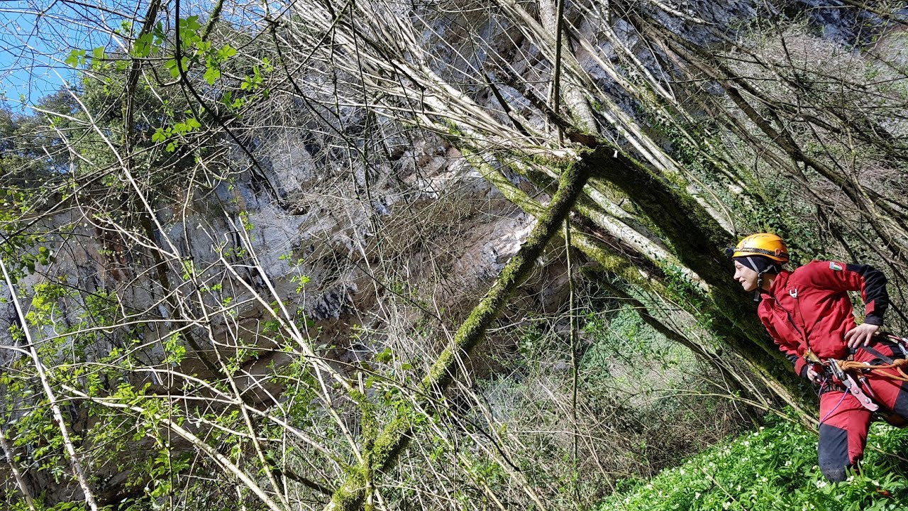 La prima discesa speleologica documentata: il Pozzo d'Antullo (Lazio)