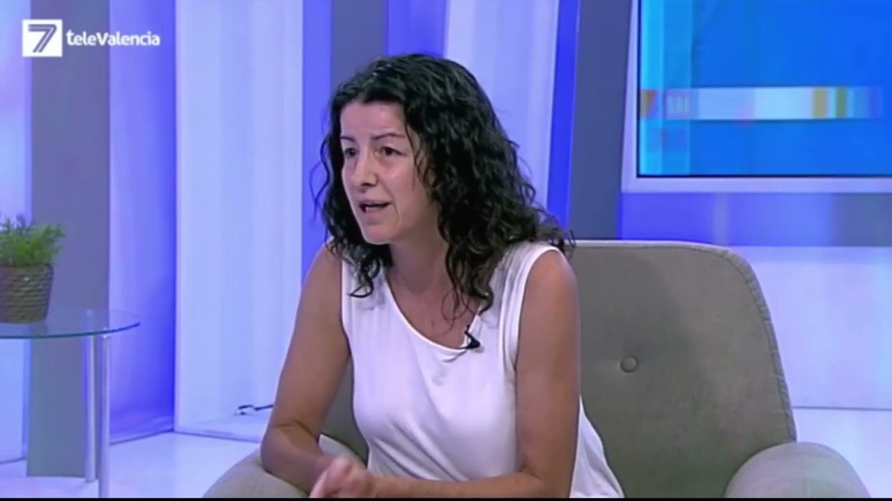 Esther Santillana Reinoso en 7 Televalencia con Sylvia Costa Rubio hablando de salud visual