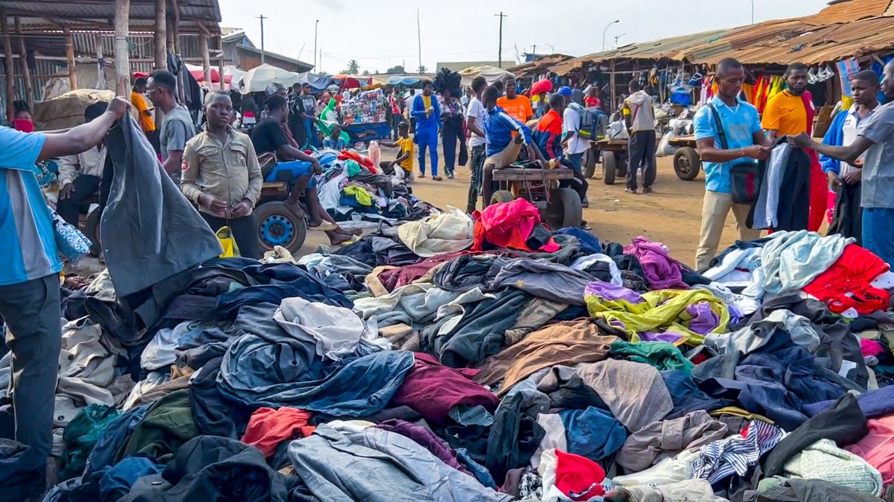 Biggest Thrift Store In Lome Togo And Market Street Food - Togo 🇹🇬 Ep 6