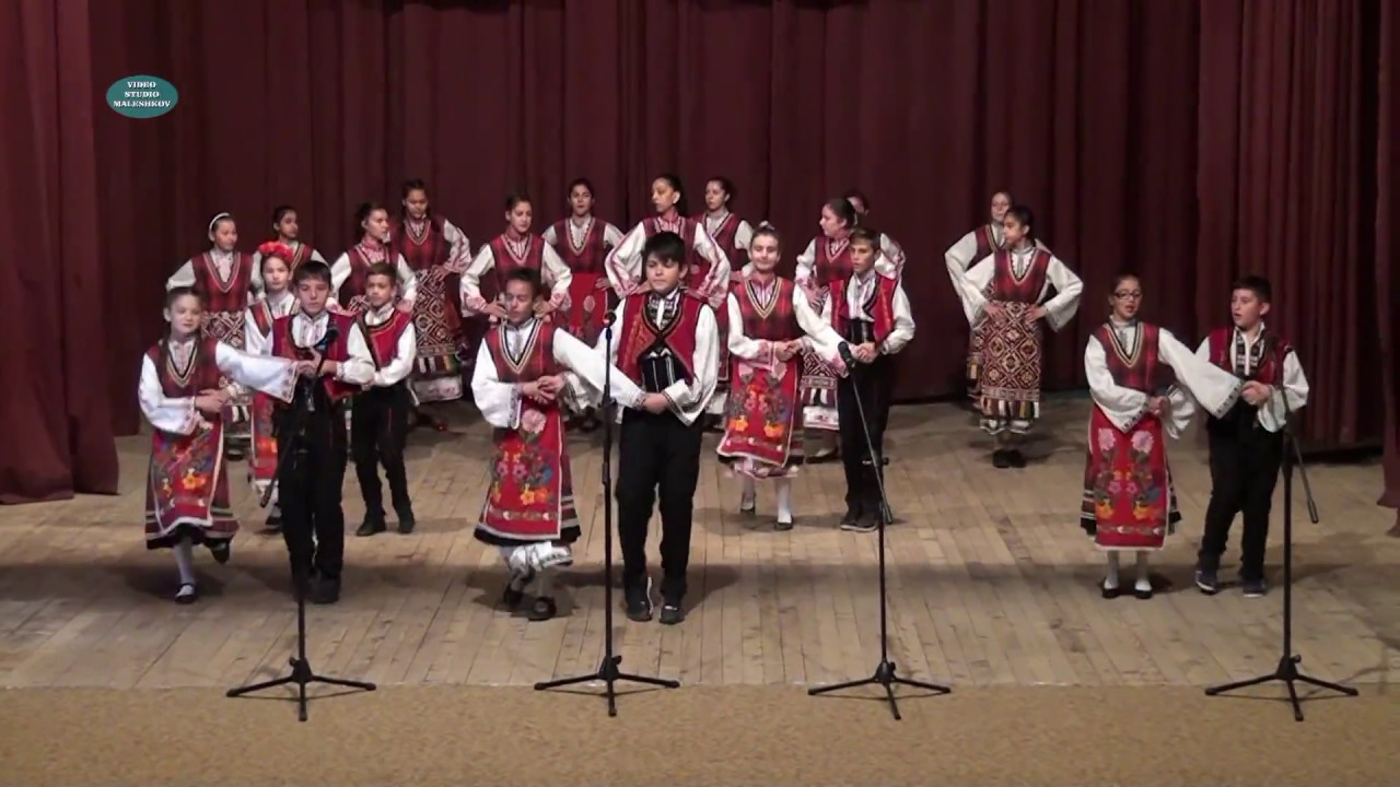 Танцов състав на Читалище гр. Долни чифлик