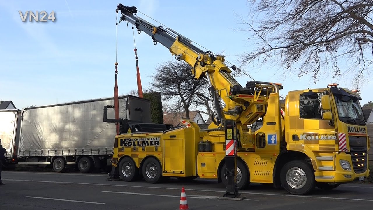28.12.2019 - VN24 - LKW im Graben - leichter Job für Kollmers Rotator 