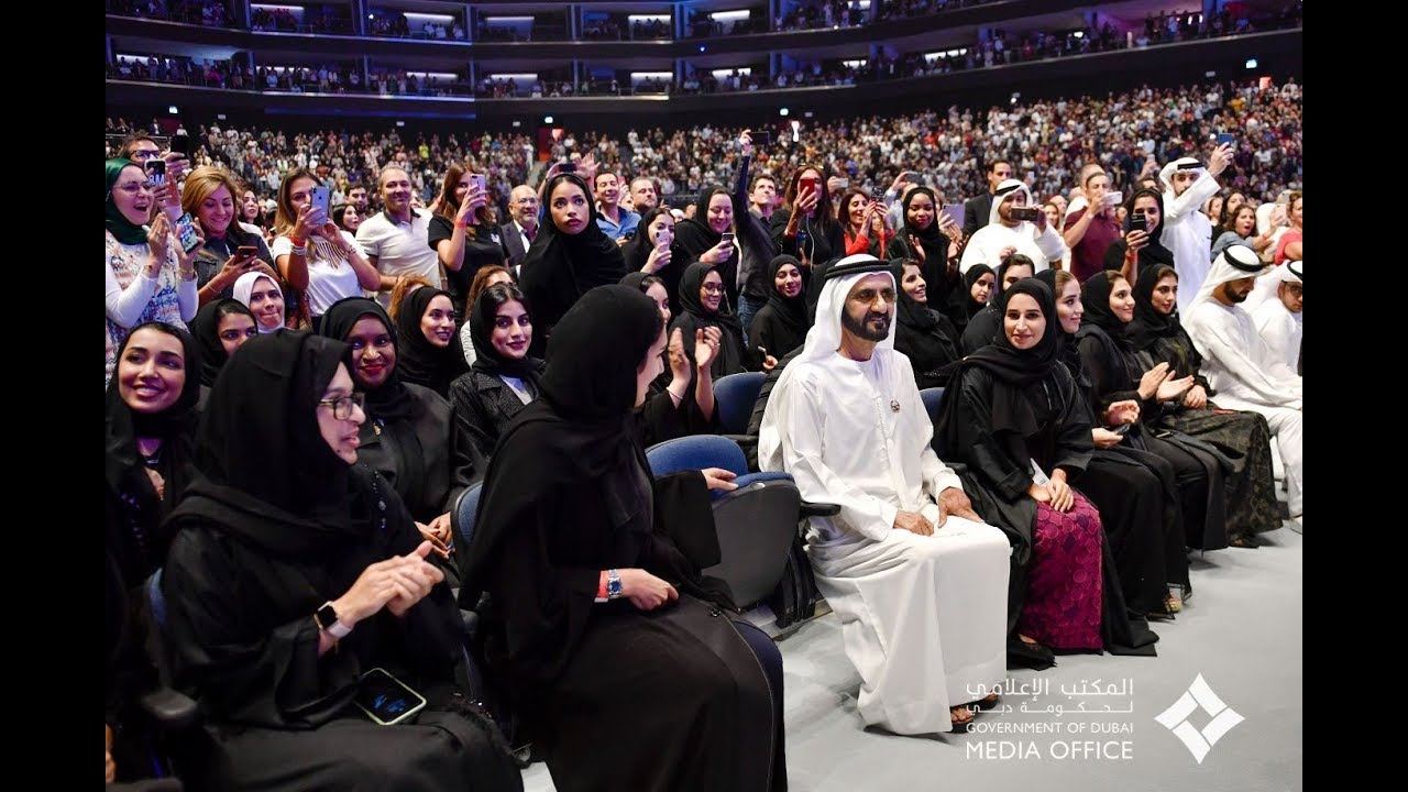 محمد بن راشد يحضر جانبا من فعالية 