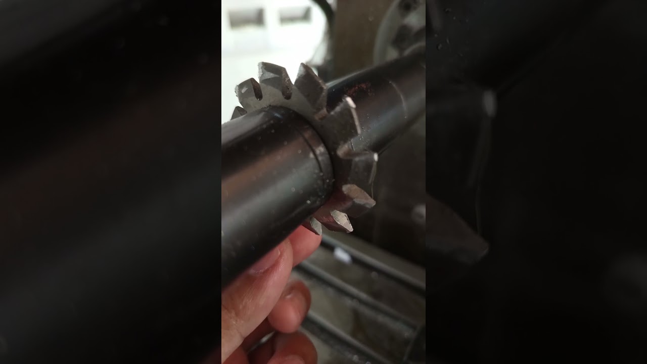 Pisau frais apakah yang digunakan untuk membuat roda gigi? #machine #tools #smk