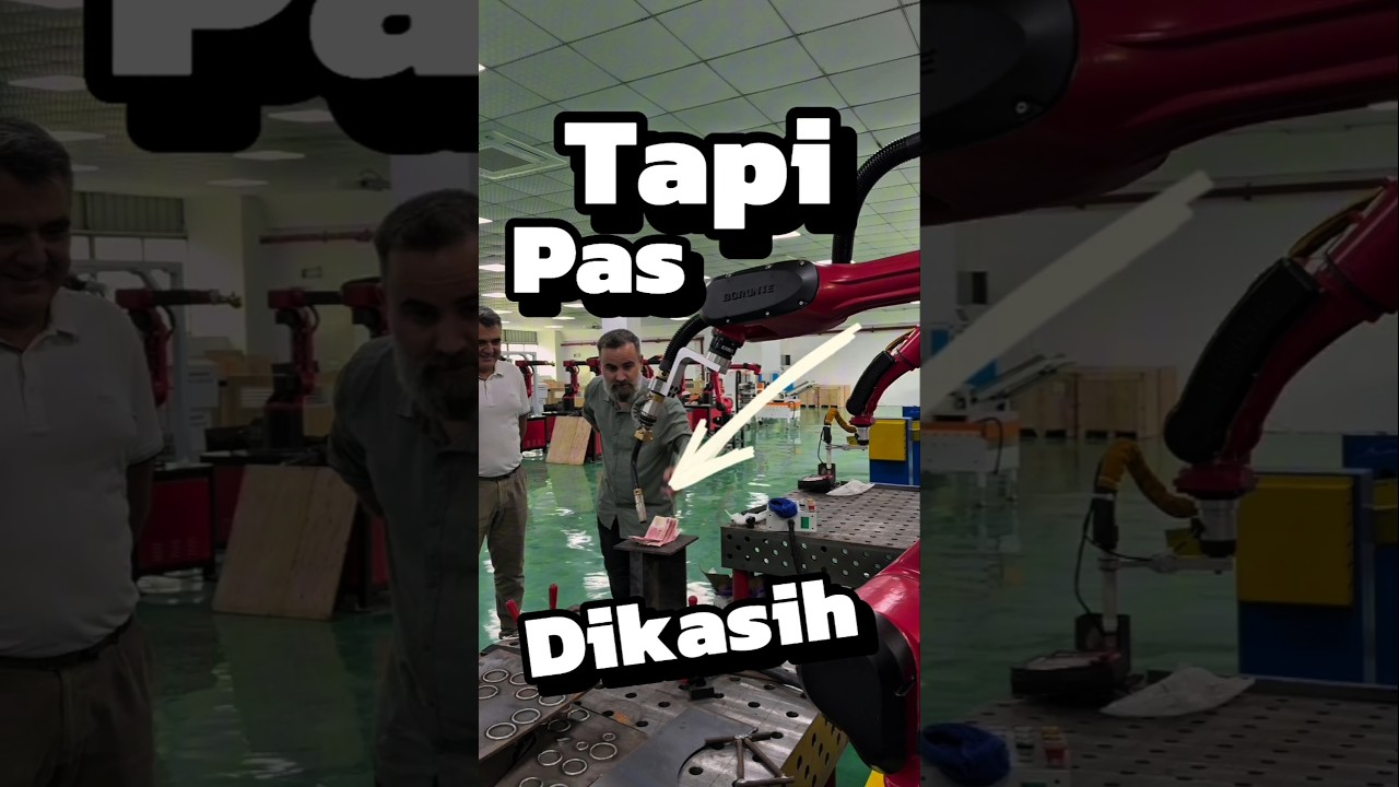 Robot Ini Ogah Kerja, Tapi Ngegas Pas Lihat Uang! 😂💸 #shorts