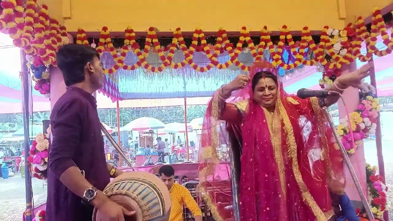 Radhe radhe bol mon rasna 🙏❤️! Sefali mandal kirton 