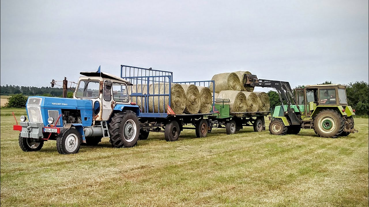 Heuernte im Komplex mit Belarus und Fortschritt