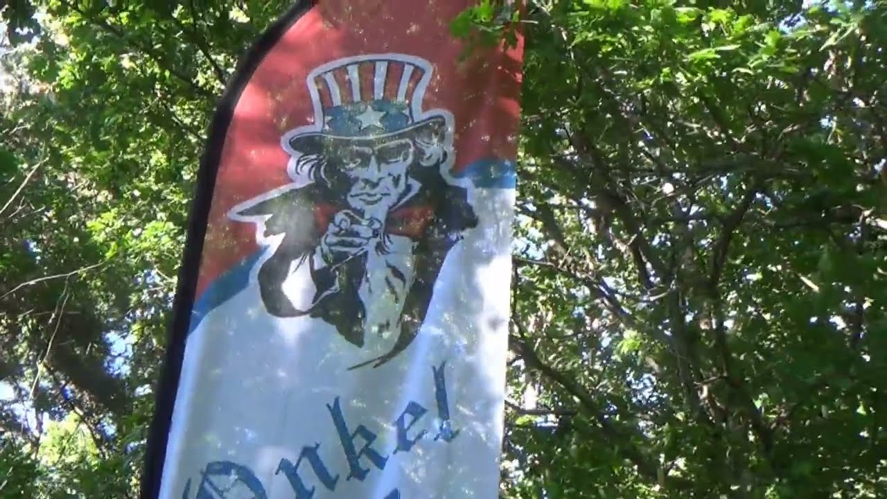 Bilutst&auml;llning hos Onkel Sam&acute;s, Mj&ouml;lby - 18 juni 2022