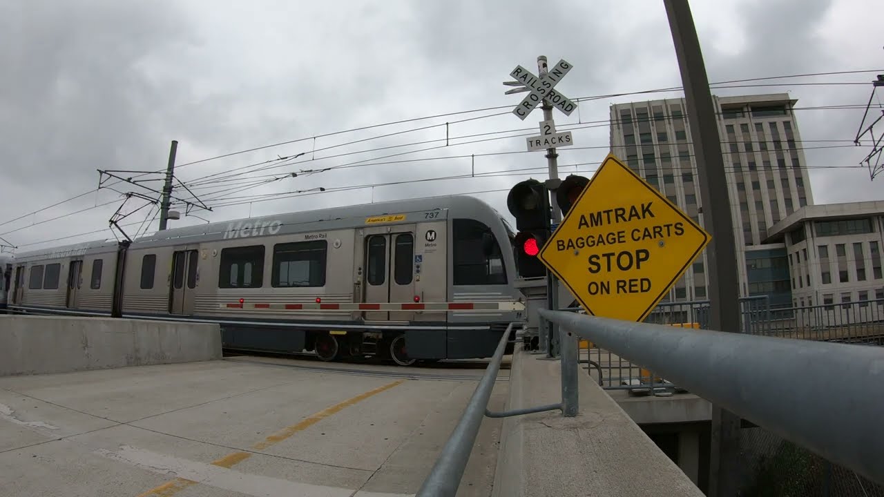 Los Angeles Union Station Railroad Crossing in Los Angeles, CA [4K]