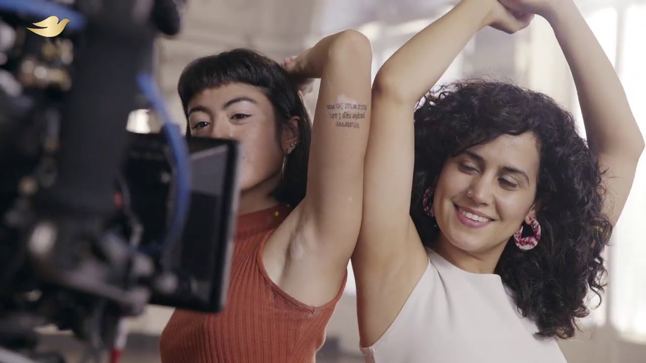 Dove | Chau prejuicios, hola axilas.