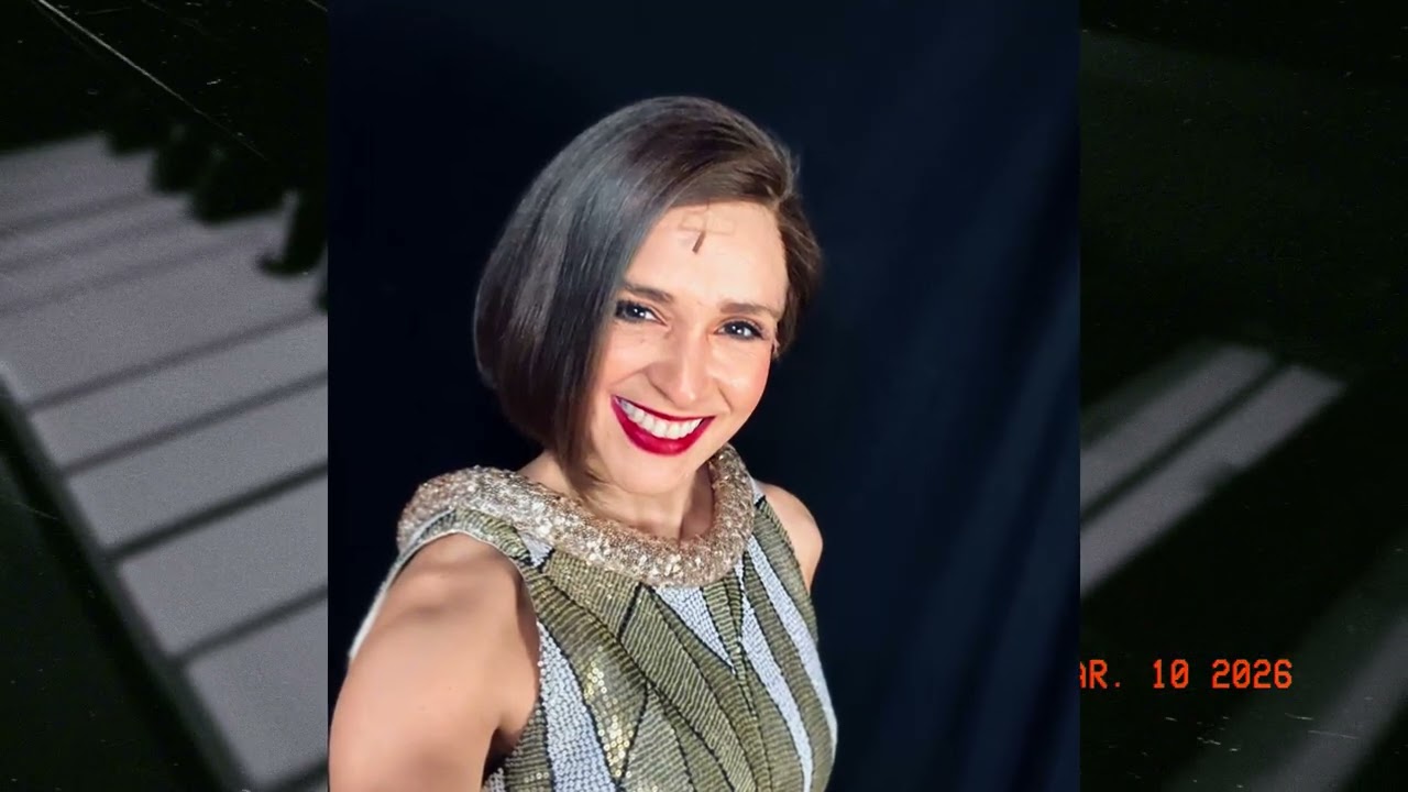 Mario Fernando Piano con Lorena Mazuera Grisales, cantante y actriz