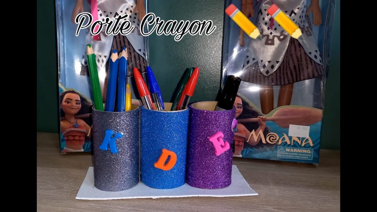 porte crayons avec des rouleaux du papier toilette