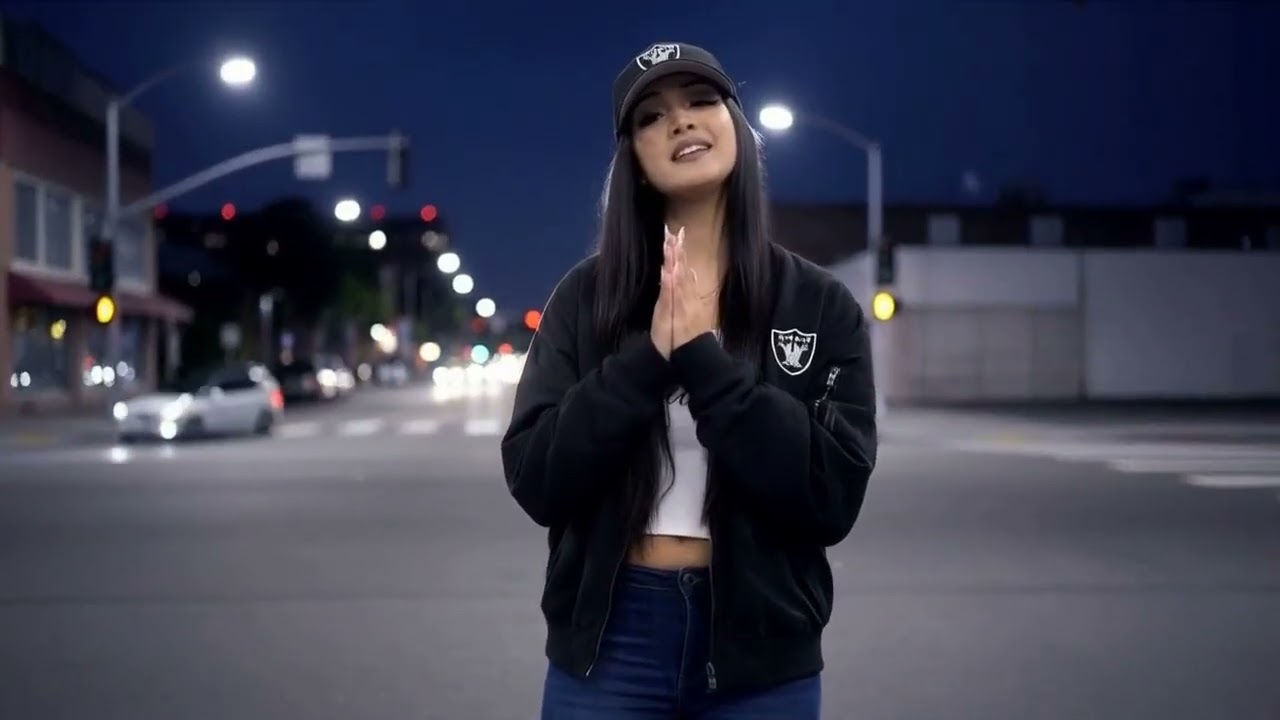 Sweet Dreamer (A.I. MusicVideo)