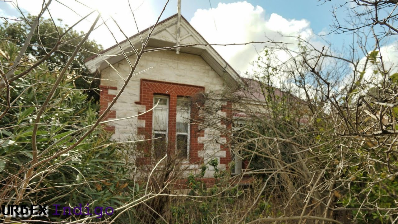 Abandoned- Hidden Gem! Classic 1910 villa kept in same family 93 years/Nursery business