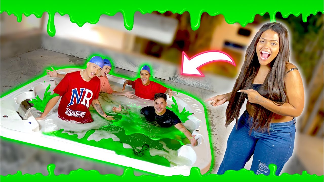 O ÚLTIMO A SAIR DA BANHEIRA SLIME GANHA !!!