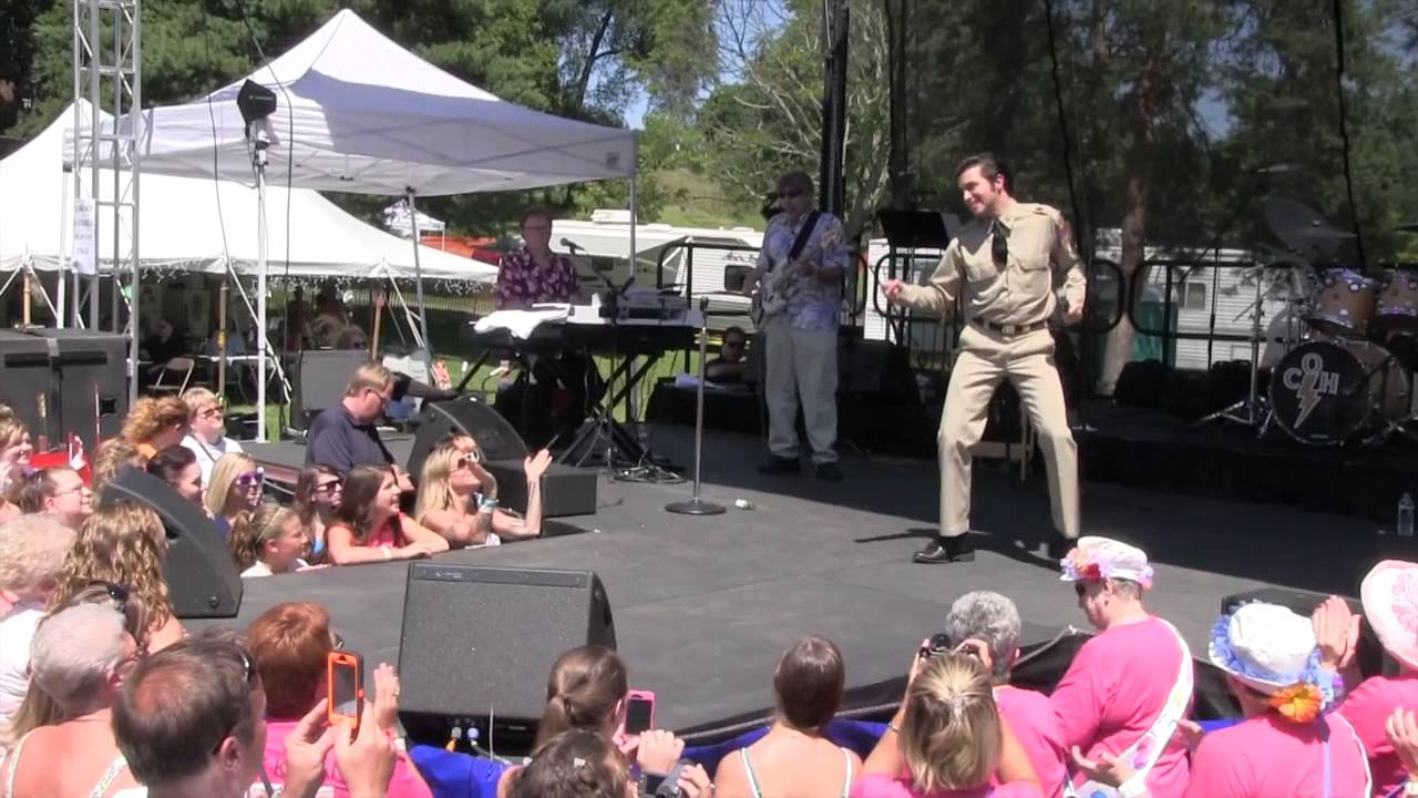 Kavan performs at the Michigan ElvisFest 2013