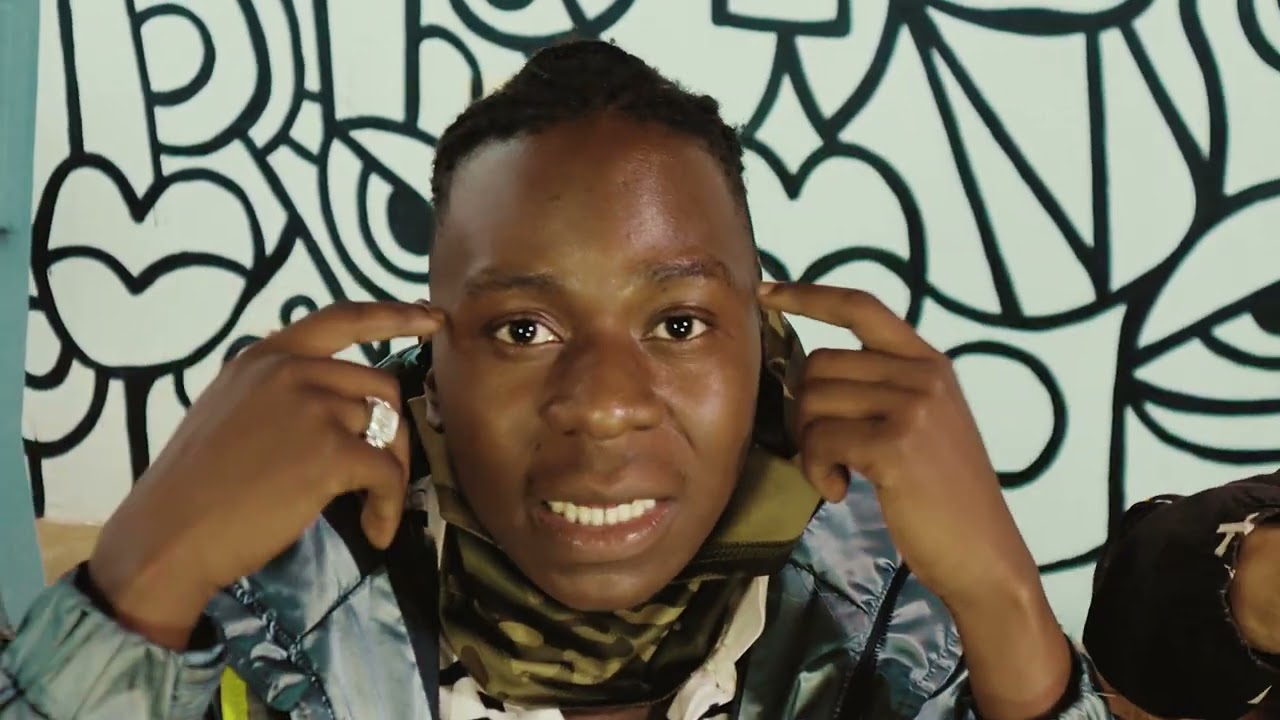 21 Ussene - Cuidado Com A Life (Video Oficial)