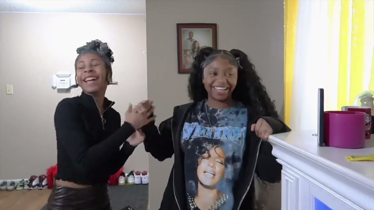 The Obsessed Roommate (S2 EP. 9