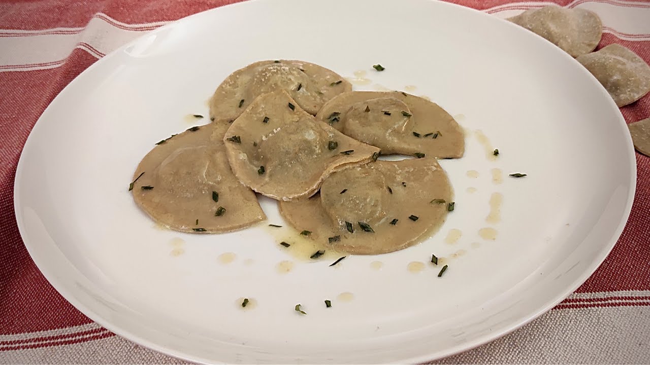 Ravioli tirolesi : ecco gli schlutzkrapfen con spinaci e ricotta
