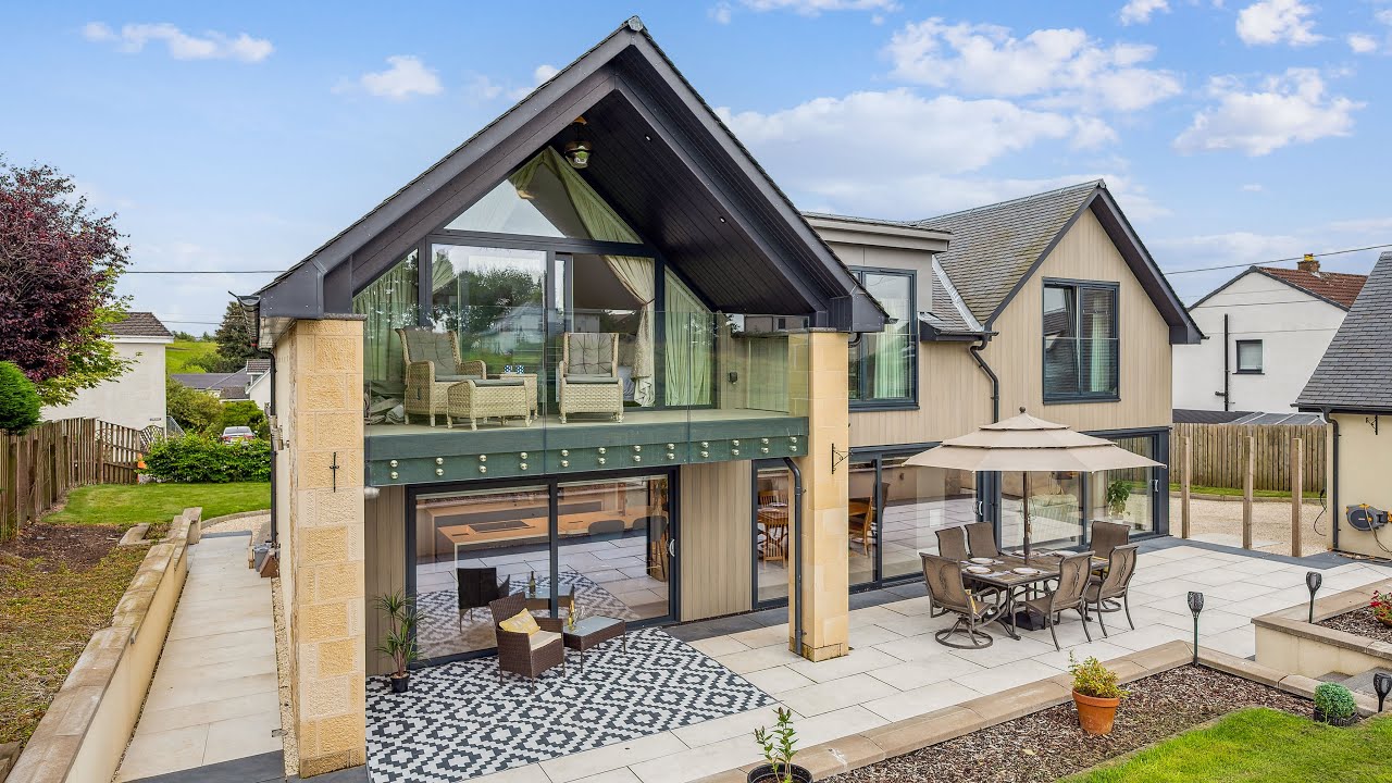 Langfield House Golf Course Road, Balmore G64 4AW