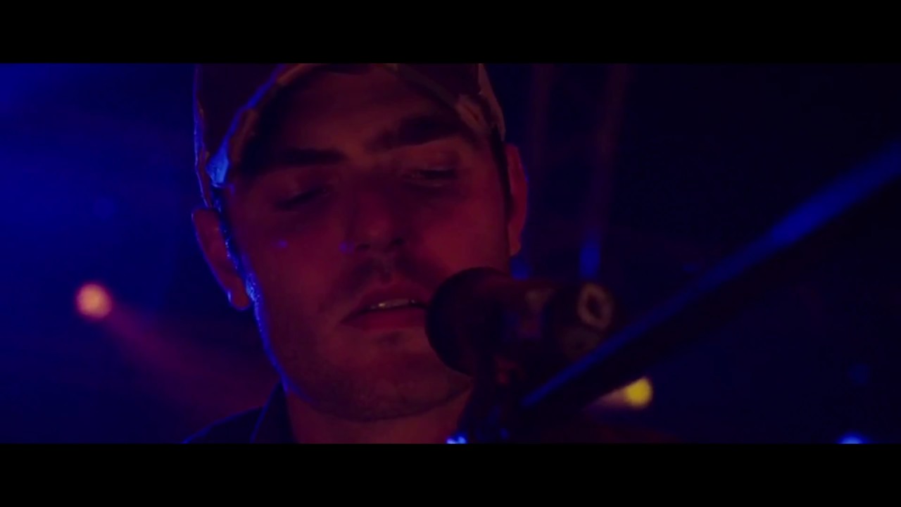Alex Roe - Smokin' and Cryin': best Music scenes from Forever My Girl (2018)