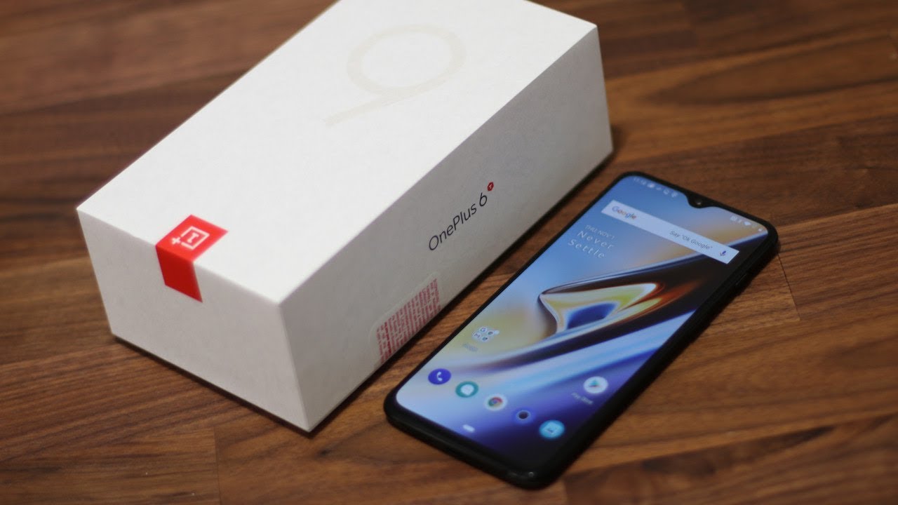 OnePlus 6T Unboxing, Initial Setup, Fingerprint Sensor & Review