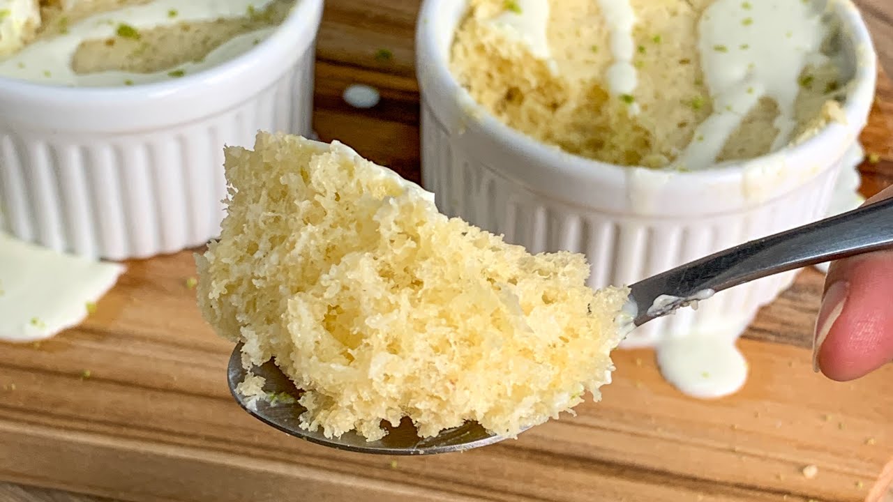Cómo hacer BIZCOCHO DE LIMÓN en taza 😋 sin harina ni azúcar!