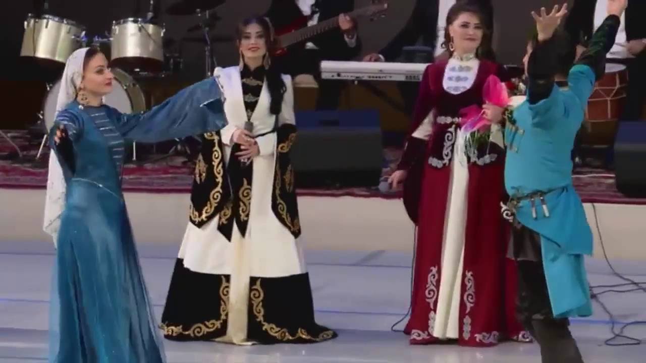 Попурри их Лезгинских песен. Исполняет солисты Ансамбля 